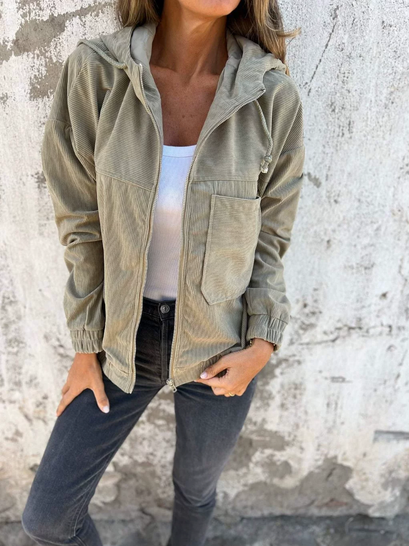 VERONIKA™ | Ribfluwele jas